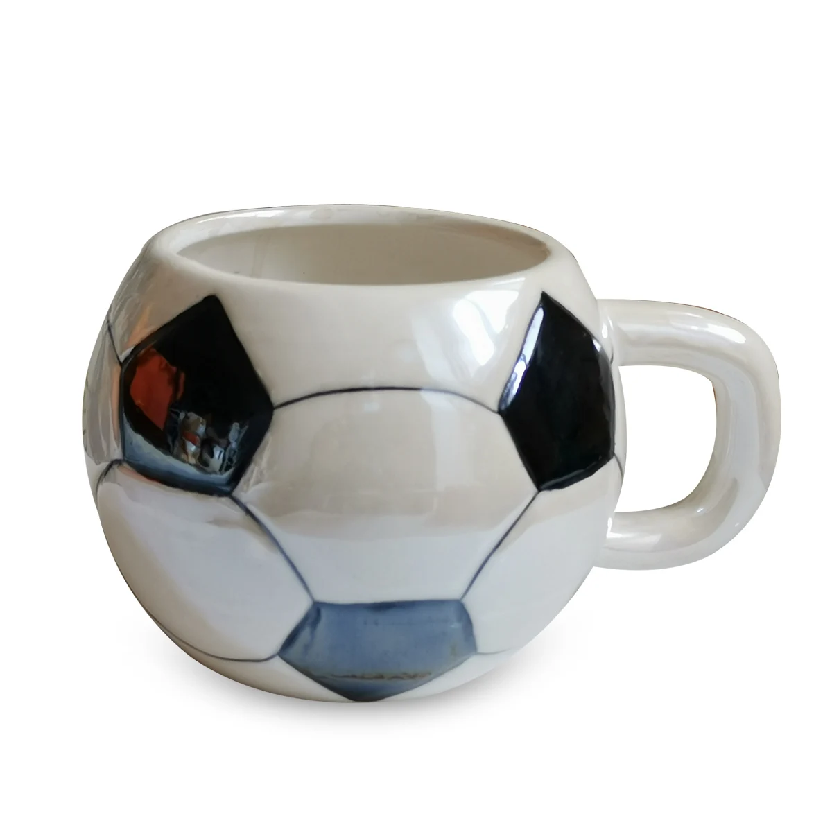 Wholesale Ceramic Mug in Basketball Shape with Pearlized Glaze Ceramic Handpainted 3D mugs Stoneware Basketball Coffee Mug
