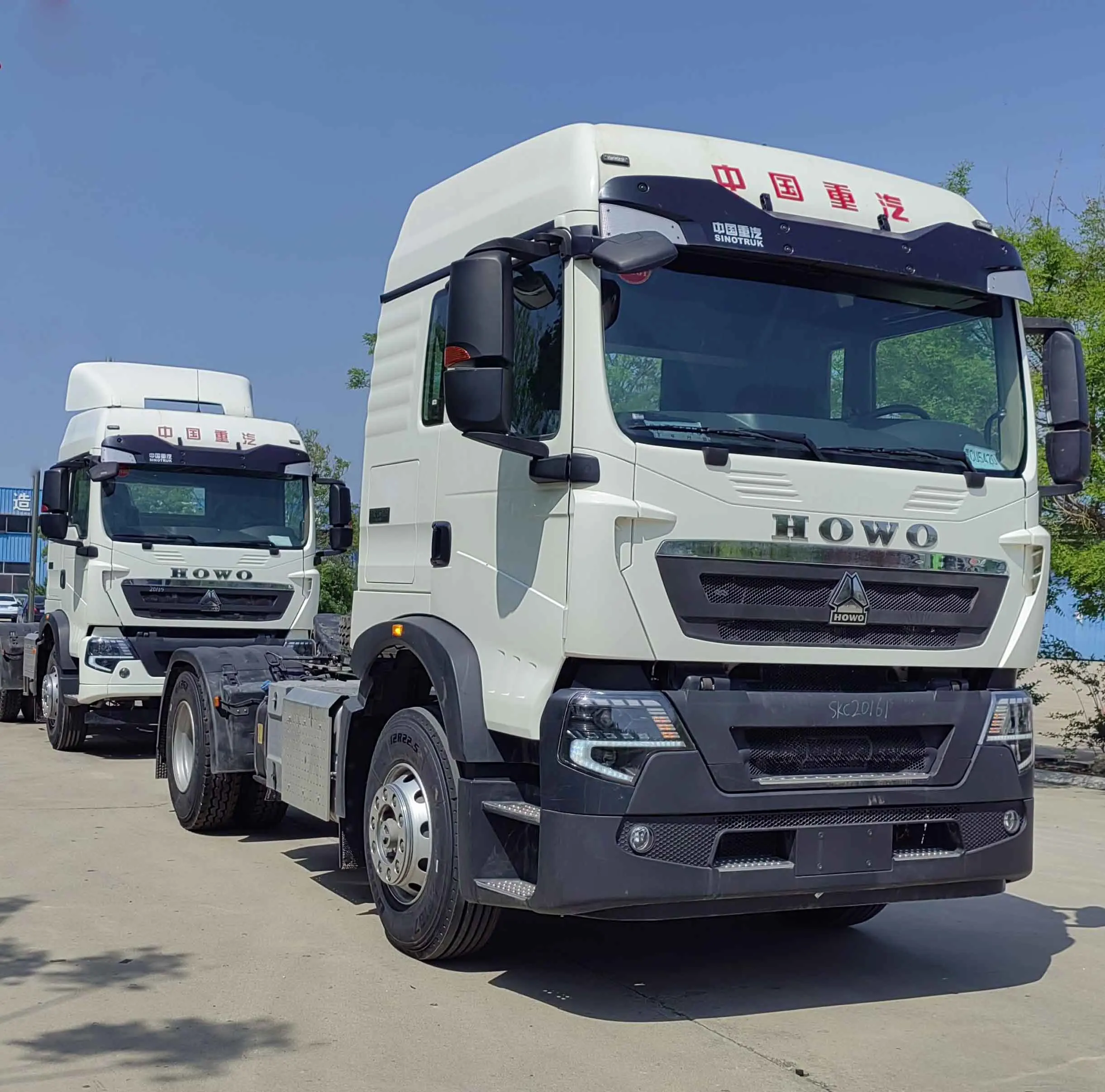 Трактор Sinotruk Howo A7 Tx 430hp дизельная механическая коробка передач 4x2