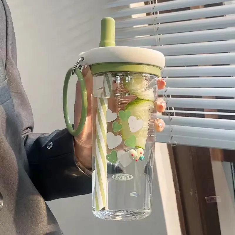 High-looking 2024 new summer cute anti-fall straw large capacity water cup portable plastic straw cups with tea separator