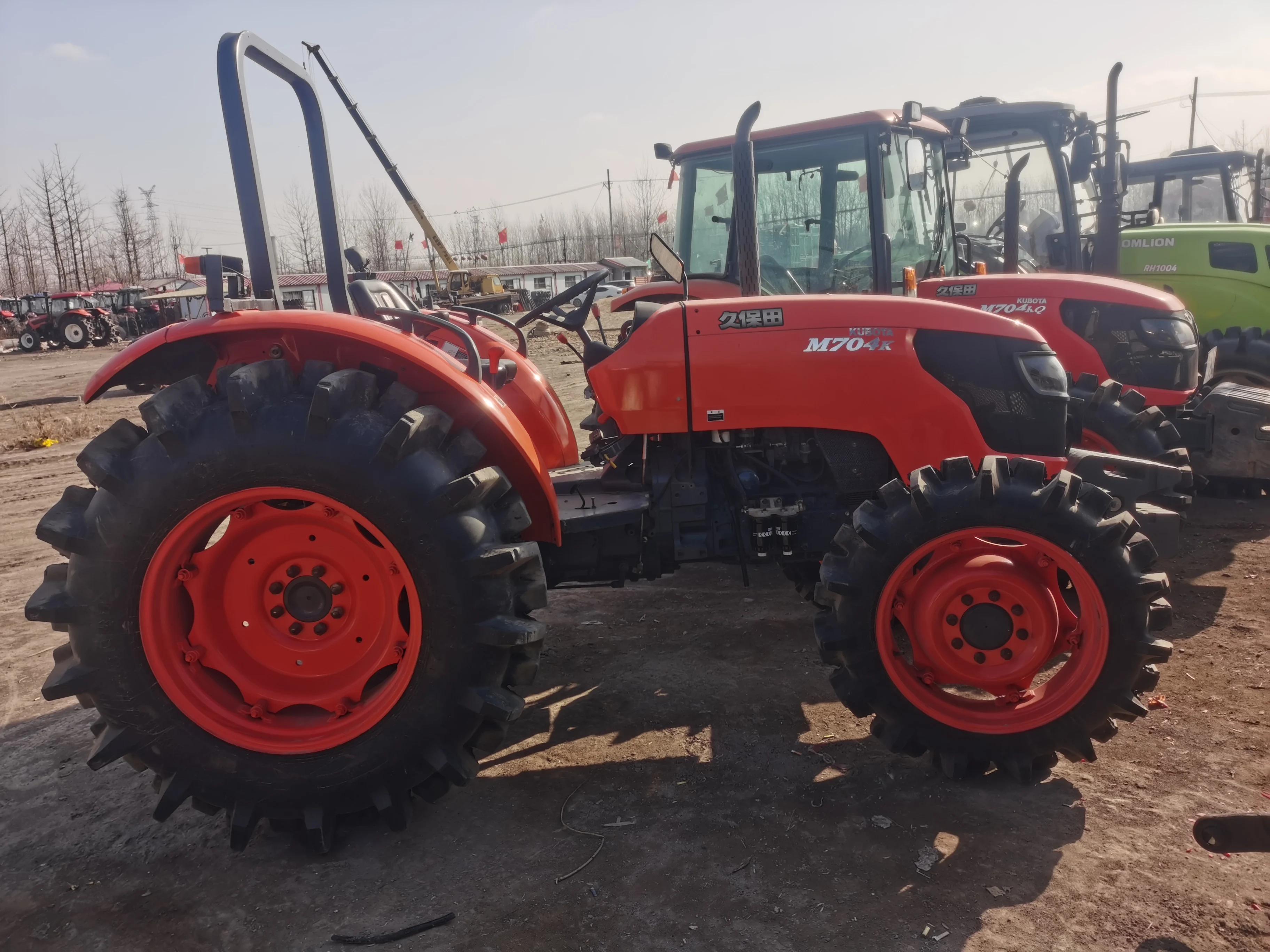 Б/у/Новые КОЛЕСНЫЕ ТРАКТОРЫ 4X4wd Kubota 704 70HP с маленькой компактной сельскохозяйственной