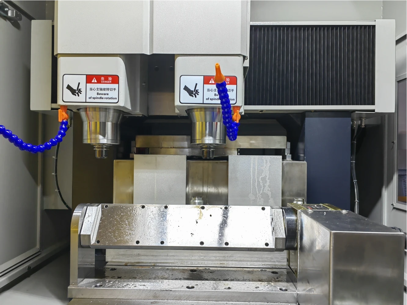 2020 GSK RY540 CNC Milling Machine 4 Axis with Key Motor 5 Axis Machine Max Ordinary Duty Travel Metal Centre New Product