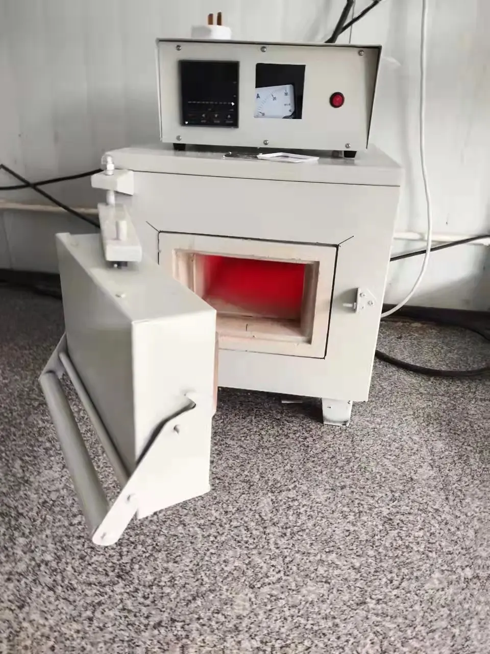 Laboratory Industrial Equipment electric furnace for Heat Treatment machine/resistance furnace