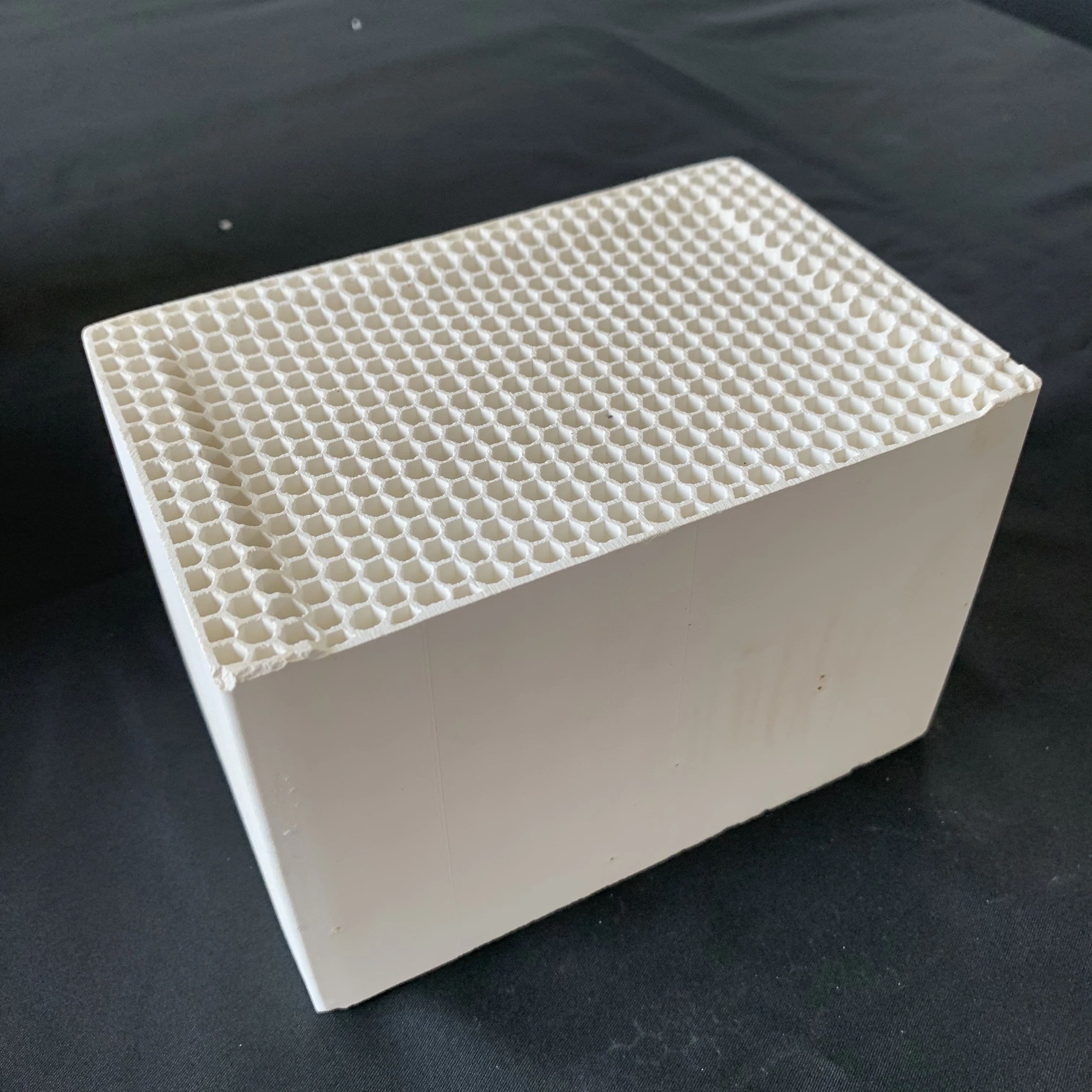 High quality infrared honeycomb ceramic plate catalytic ceramic heating plate catalytic heat storage body