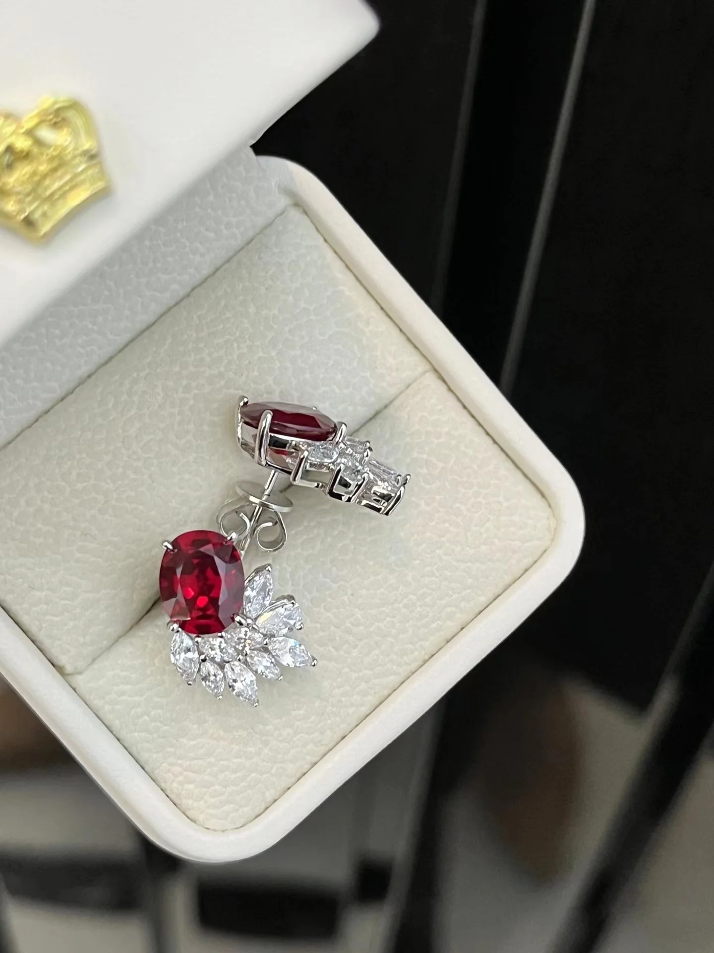 Trendy Design Flower Earrings With Ruby Stone Wholesale Price 14K 18K Solid Gold Earrings Jewelry Women Vietnam Manufacturer BT3