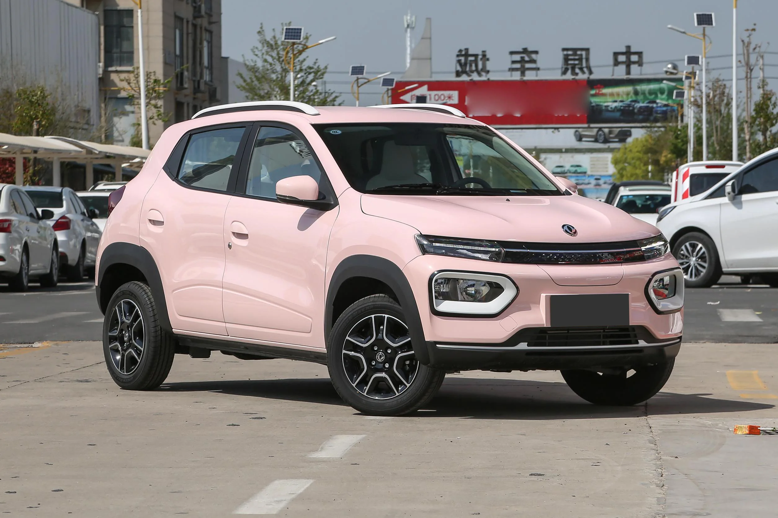 Buy Small Electric Cars Dongfeng Nano Box Small SUV 5-Door 4-Seat SUV 201KM Long Range Cheap Electric Cars From China