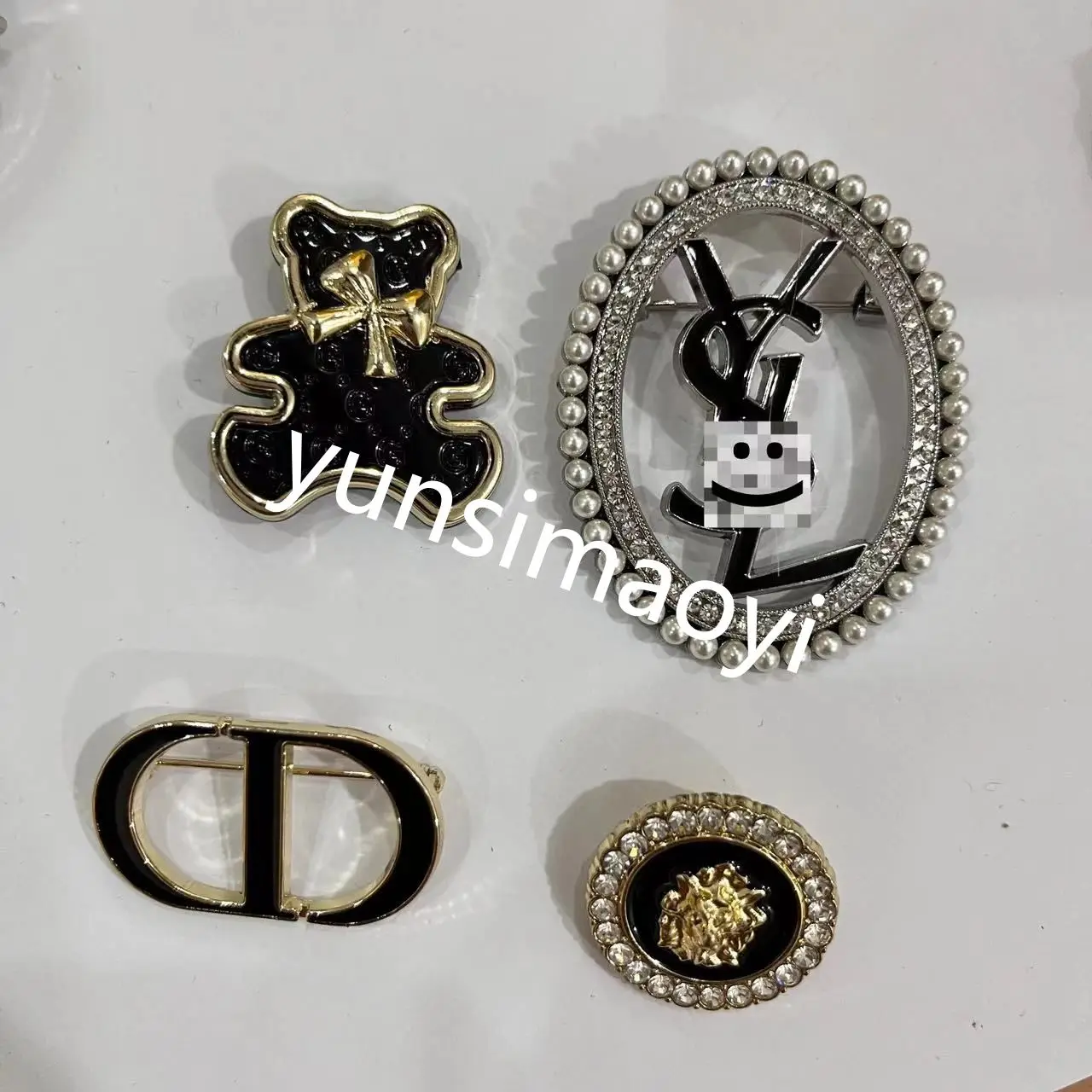 High Quality With Full Crystal Luxury Pearl Double C Letter Brooch or Women Lady