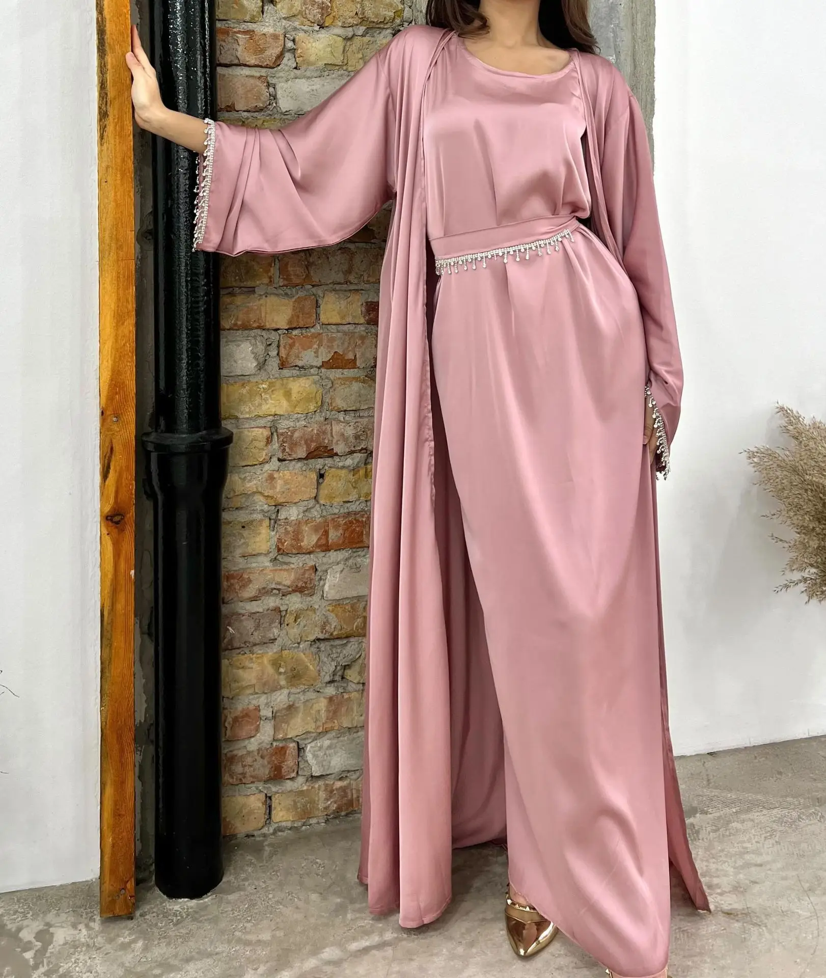 New Model Muslim 2 Pieces Luxury Diamond Abayas Set Elegant Dubai Abaya Dresses Muslim Women Robe  2 Piece Abaya Set