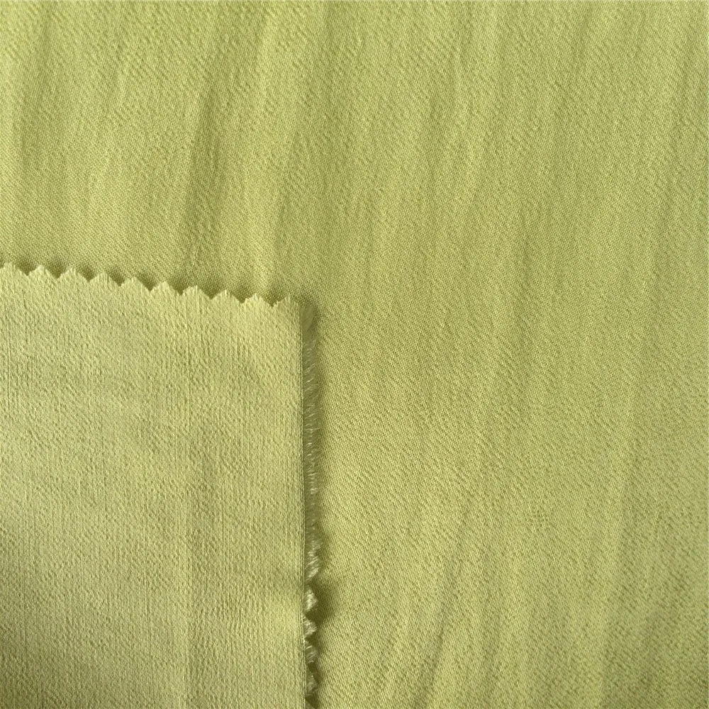 2024 Shiny 48%Rayon 52%Viscose Fabric 135cm /190GSM Heavyweight Crepe Satin Fabric For Dress