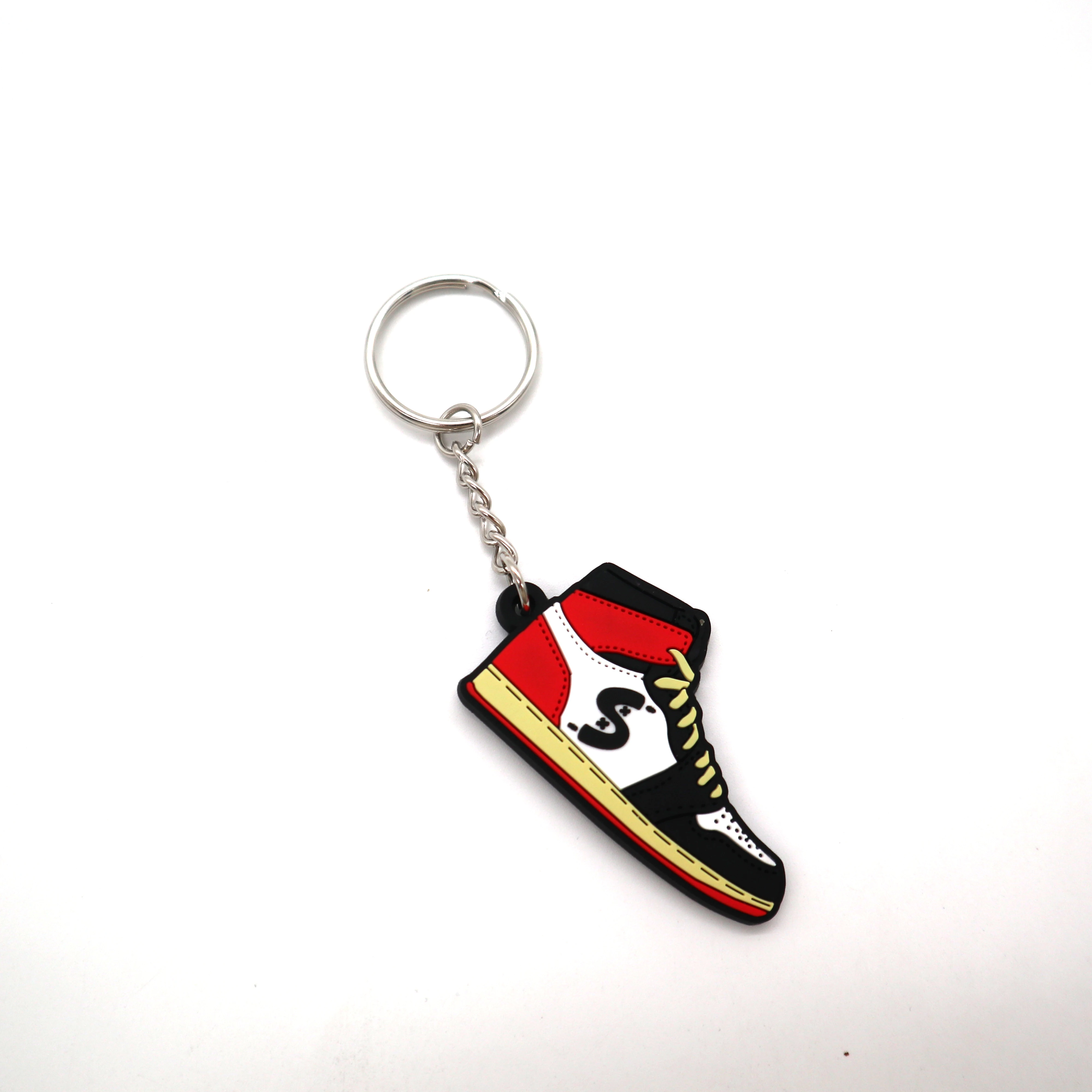 Black Hook Silicone Keychain Customized Rubber 3d Mini Sneaker Keychain Rubber Designer PVC Sneaker Keychain Shoe 3d Key Chain
