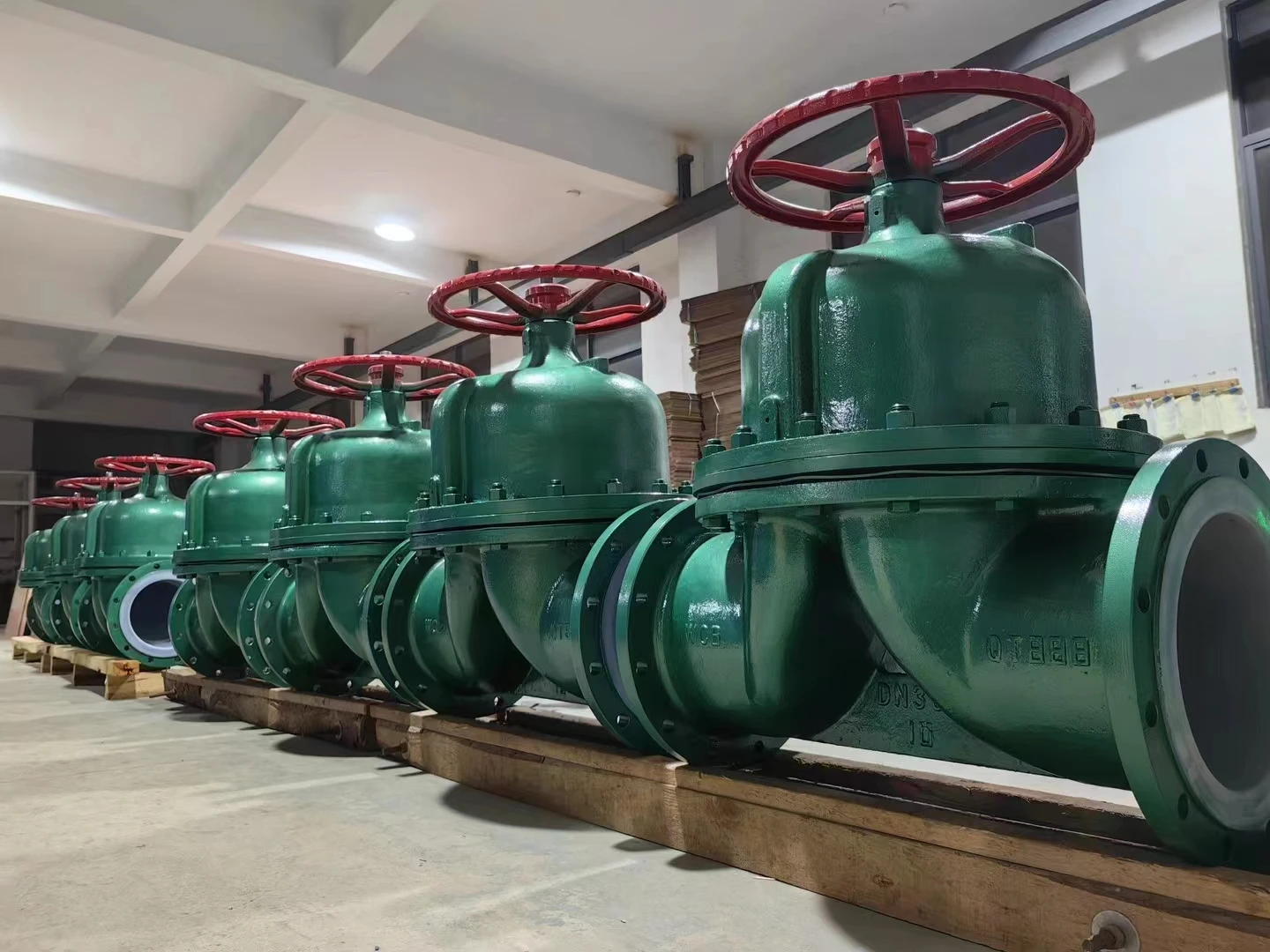 Лидер продаж 2024 Мембранный Клапан PTFE/PFA/FEP с конструкцией API608 стандартный привод для ручного червячного пневматического и электрического