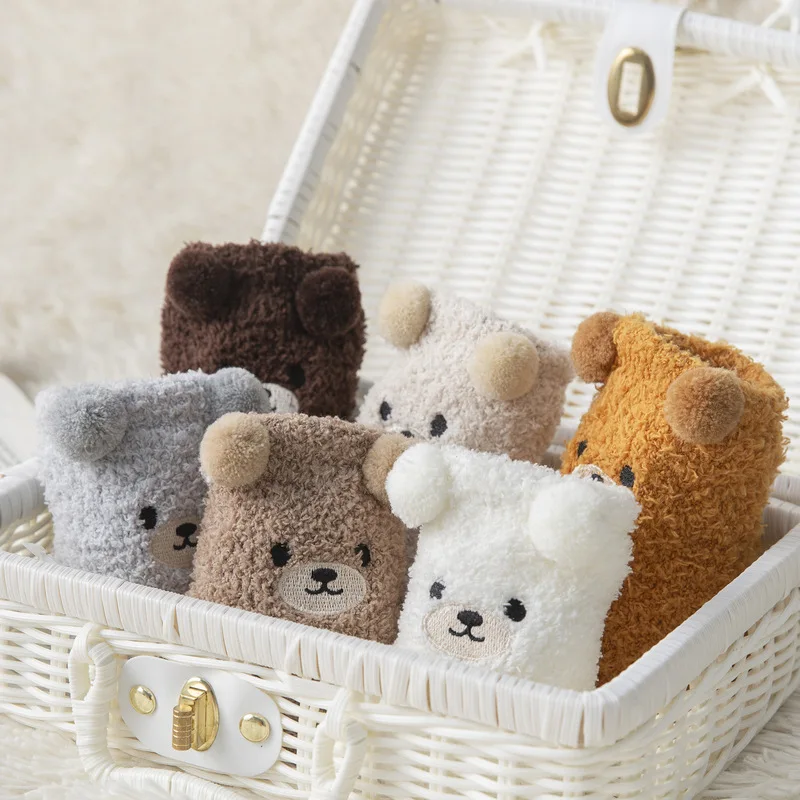 Lady Cute 3D Bear Winter Warm Floor Socks Coral Fleece Fiber Comfy for Sleeping Floor Fuzzy Socks Women