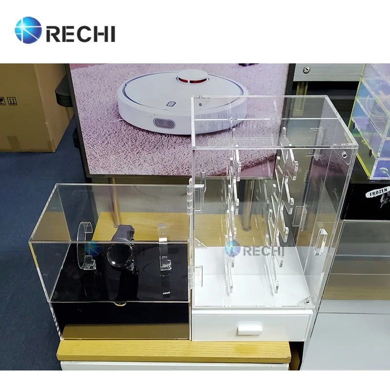 RECHI Custom Clear Acrylic Smart Watch Retail Display Stand Showcase For Three Luxury Wrist Watches Lucite Storage Display Box