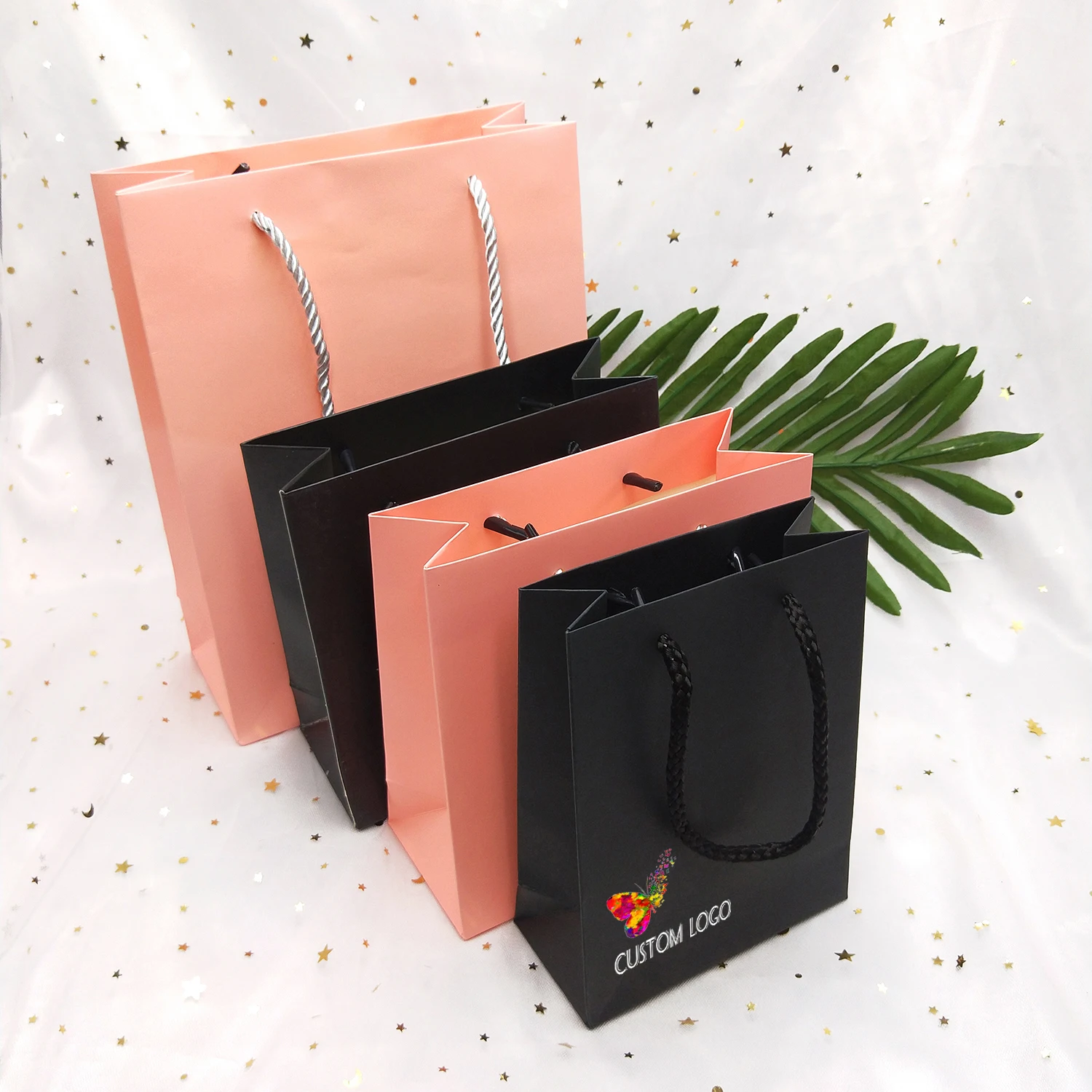 wholesale private logo printed kraft paper handbag for cosmetics private label gift bag packaging empty hand bags