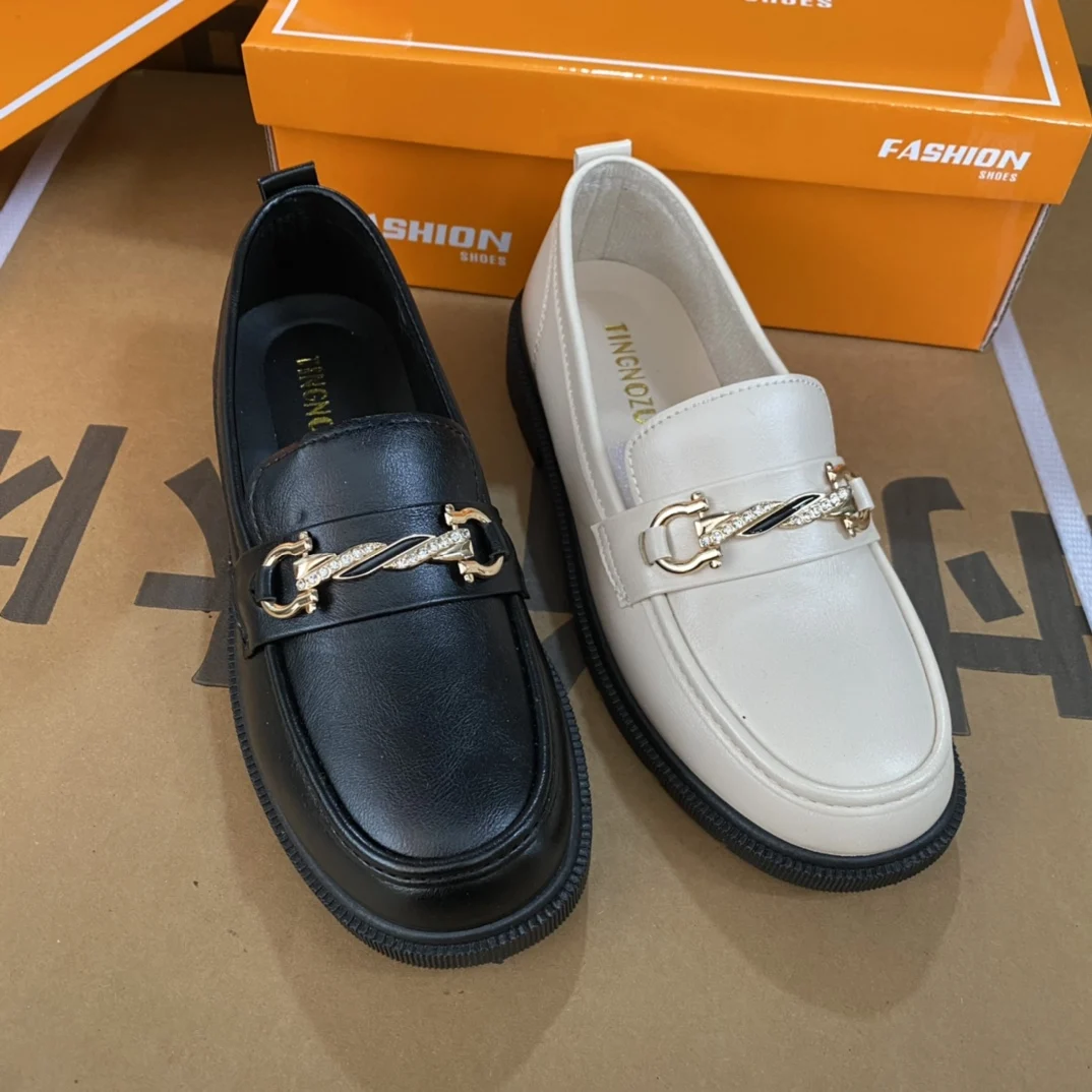 816   Fashion casual sports shoes for women