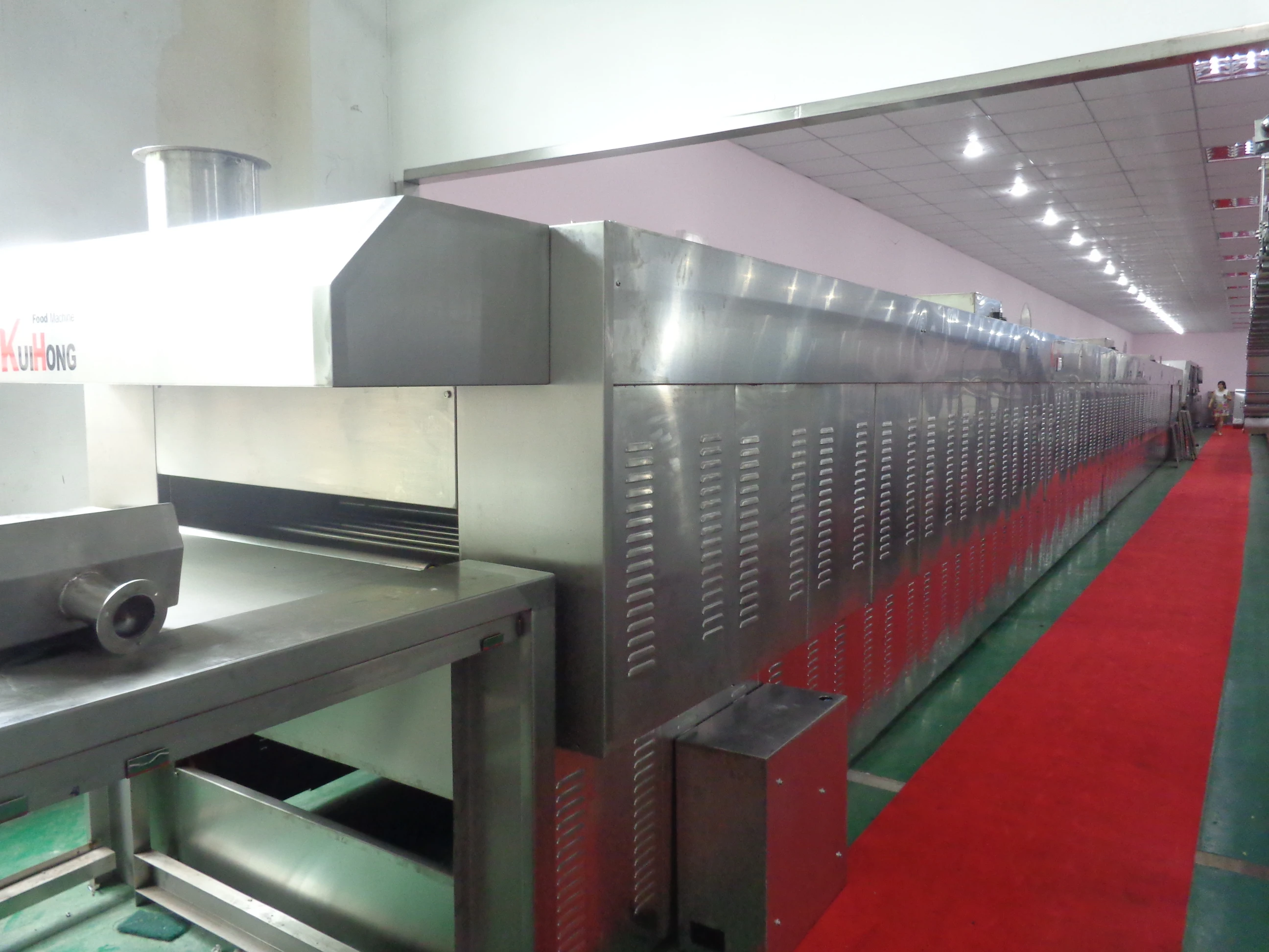 new Full Automatic Swiss roll production line/layer cake production line
