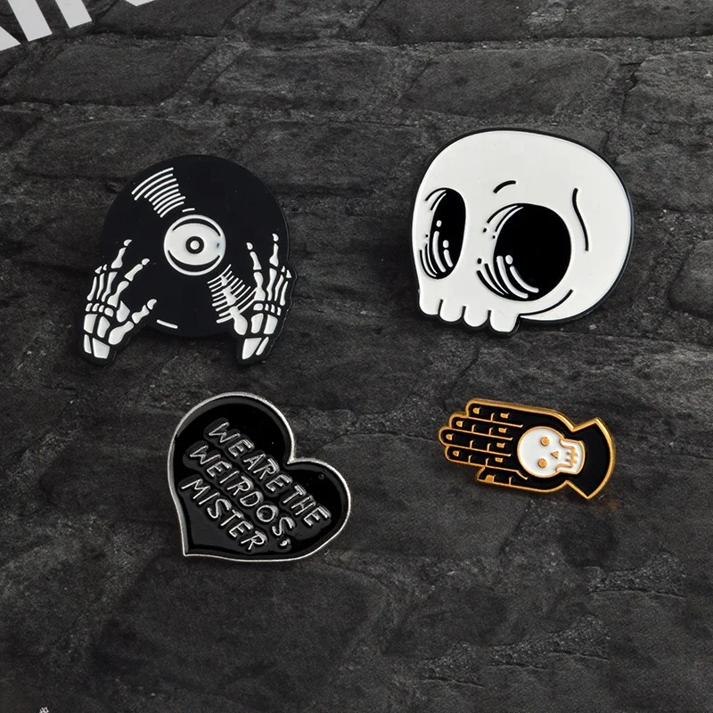 
Cartoon Skeleton Halloween Party Favors Painting Enamel Glaze Zinc Alloy Lapel Pin Custom Badge Pin Button Badges Emblem 
