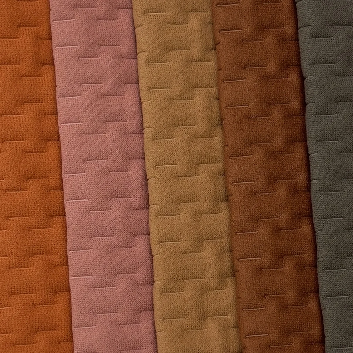 Weipai Complete in Specifications Customized Manufacturer Chiffon Dutch Luxury 245gsm 148cm Sofa Velvet Fabric