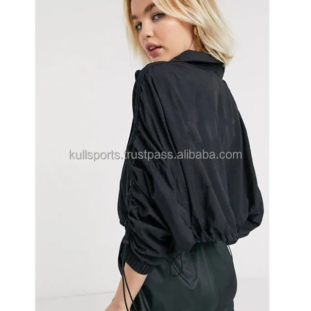 
Custom women 100% Polyester Windbreaker Street Jackets Wholesale Casual Loose Fit Outdoor Jacket For Men 