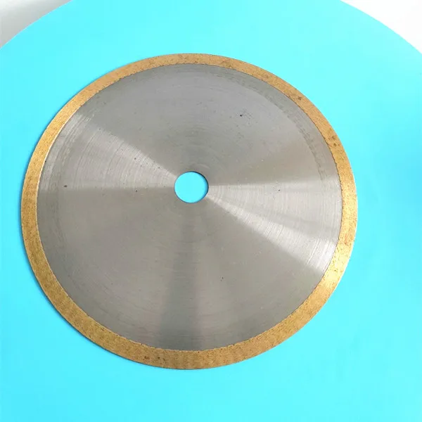 Sintered diamond saw blade for cobalt sintered stone