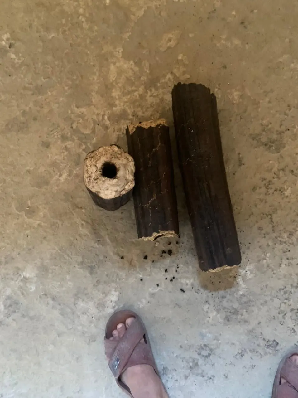 HOT HOT!! Rice Husk Briquette 100% Natural Compact Energy Chemicals Hard Wood For Fuel Heating From Viet Nam