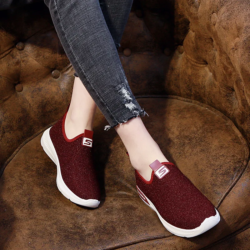 
New Style Low Price Sport Shoes Women Loafers 2021 Fashion Ladies Shoes Sneakers Slip On Casual Walking Flat Shoes Sneakers 