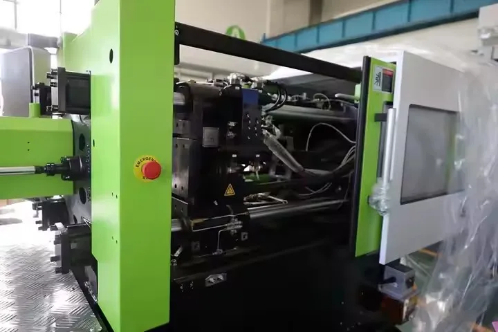 120 Ton Injection Machine Polypropylene Plastic Injection Molding Machine Electric Socket Injection Machine