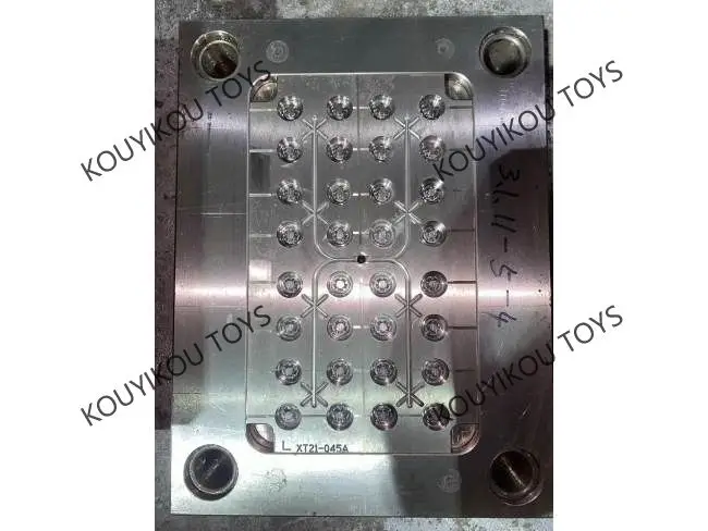 Professional China Manufacturer of Custom Kids Toy Plastic Injection Molds Insert Molding Insertion