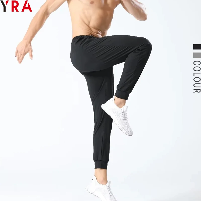 Спортивный спортивный костюм