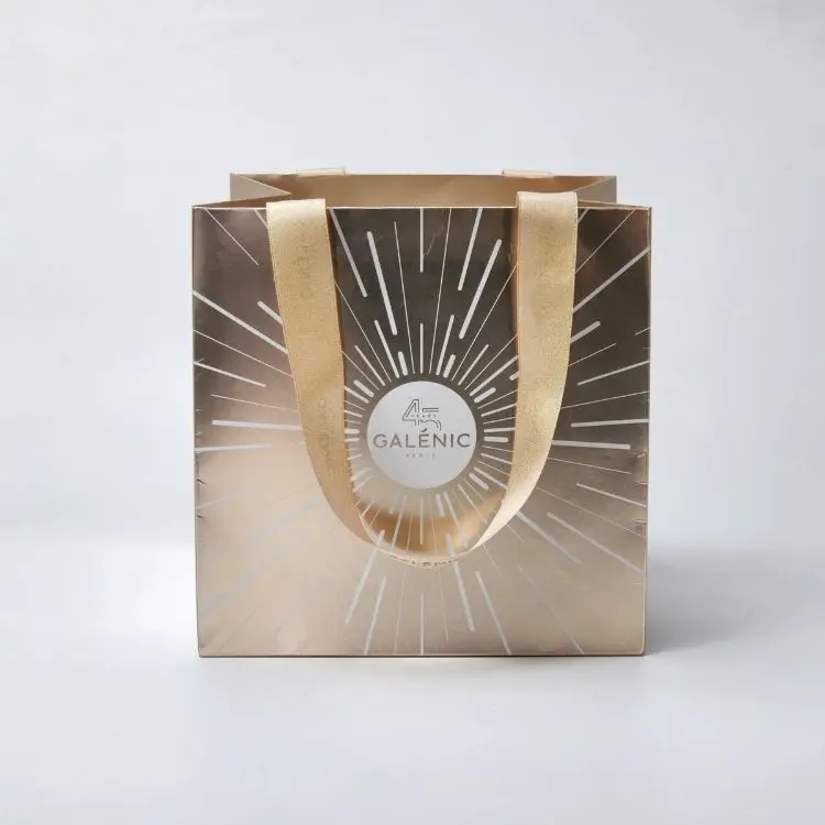 Matt Lamination Luxury Golden Paper Gift Shopping Bags Jewelry Ribbon Handle with Rose Gold Foil Logo