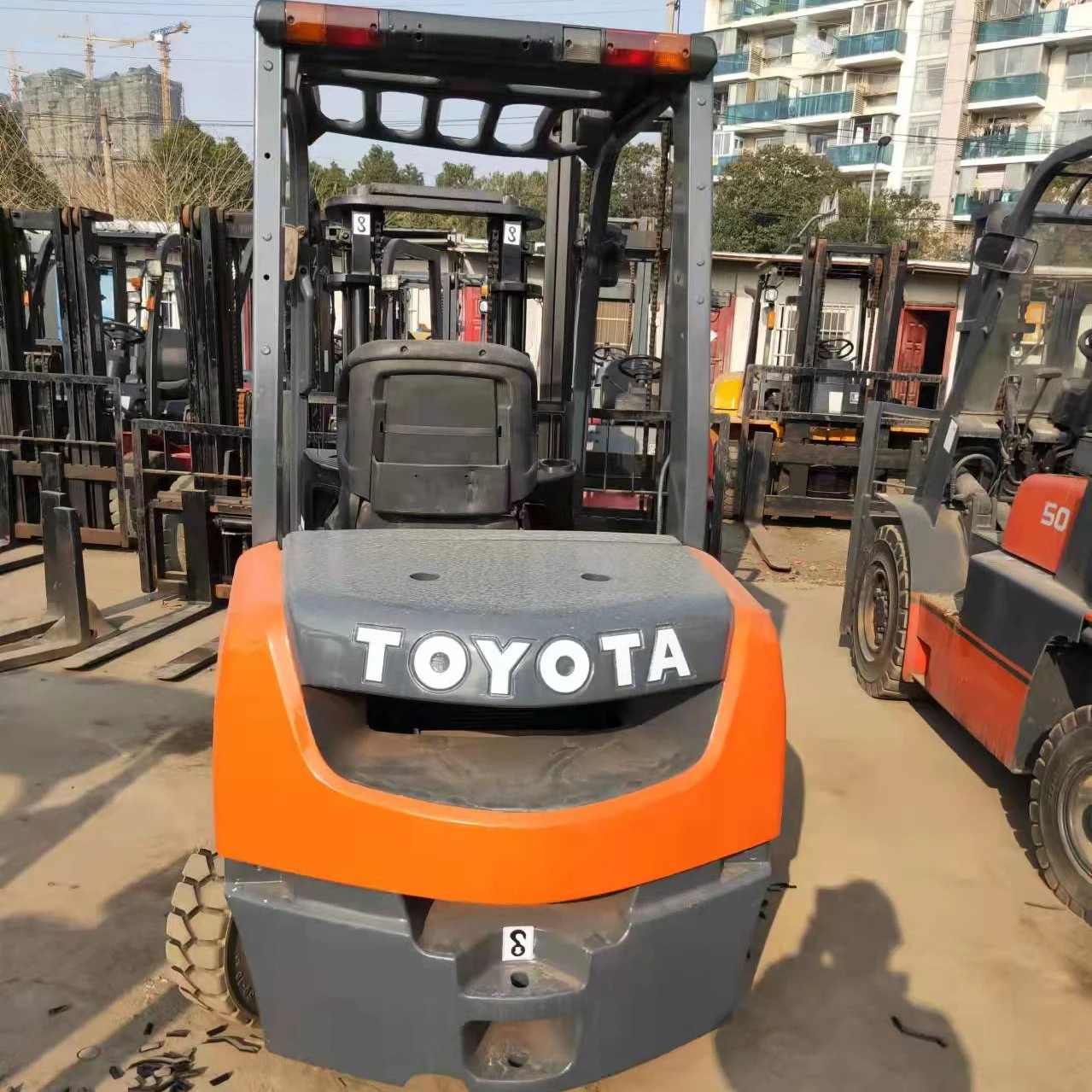 Дизельный мини-вилочный погрузчик 3 тонны 5 7 тонн tcm jac komatsu toyota вилочный мачта 4 м б/у