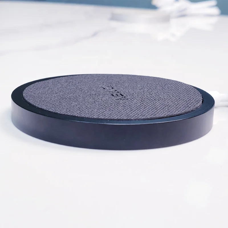 Foldable Easily take and put supply 15W Magnetic Wireless Charger Stand Charging Station Dock for iPhone & Apple Watch