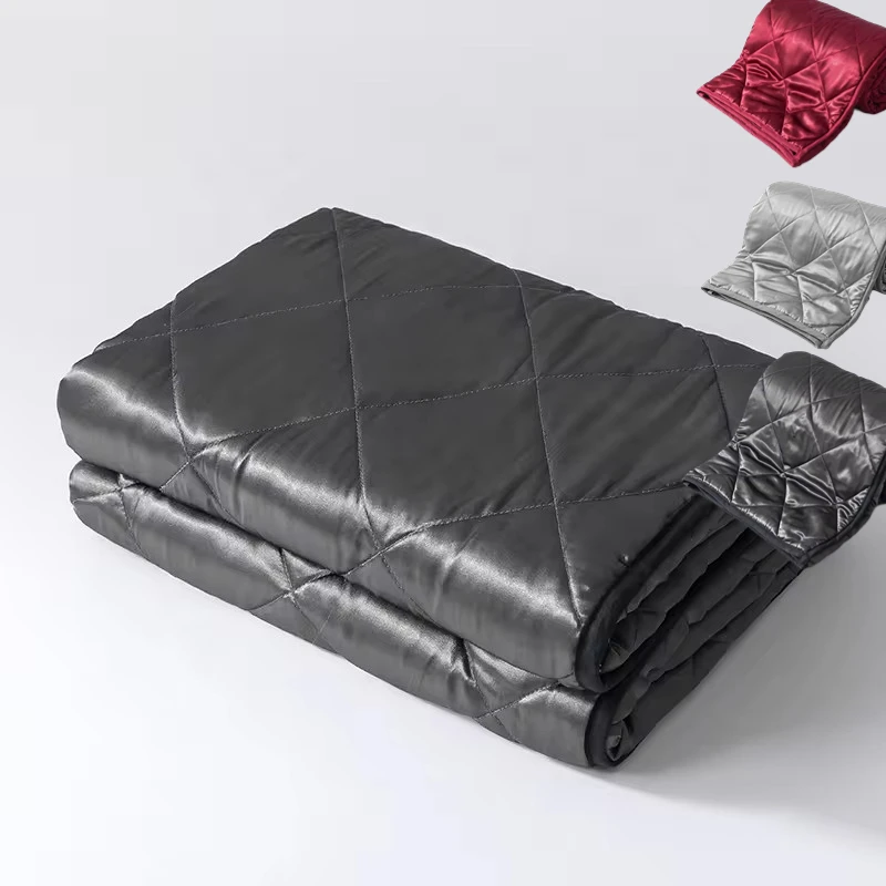 FREE SAMPLE custom cooling summer Wholesale imitated silk satin anxiety relief customized weighted blanket duvet supplier