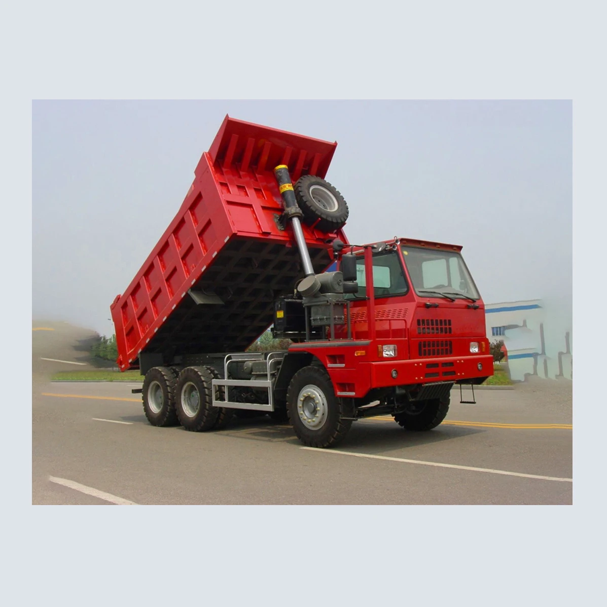New condition 8x4 Mining tipper 40ton Payload 371hp Dump Truck