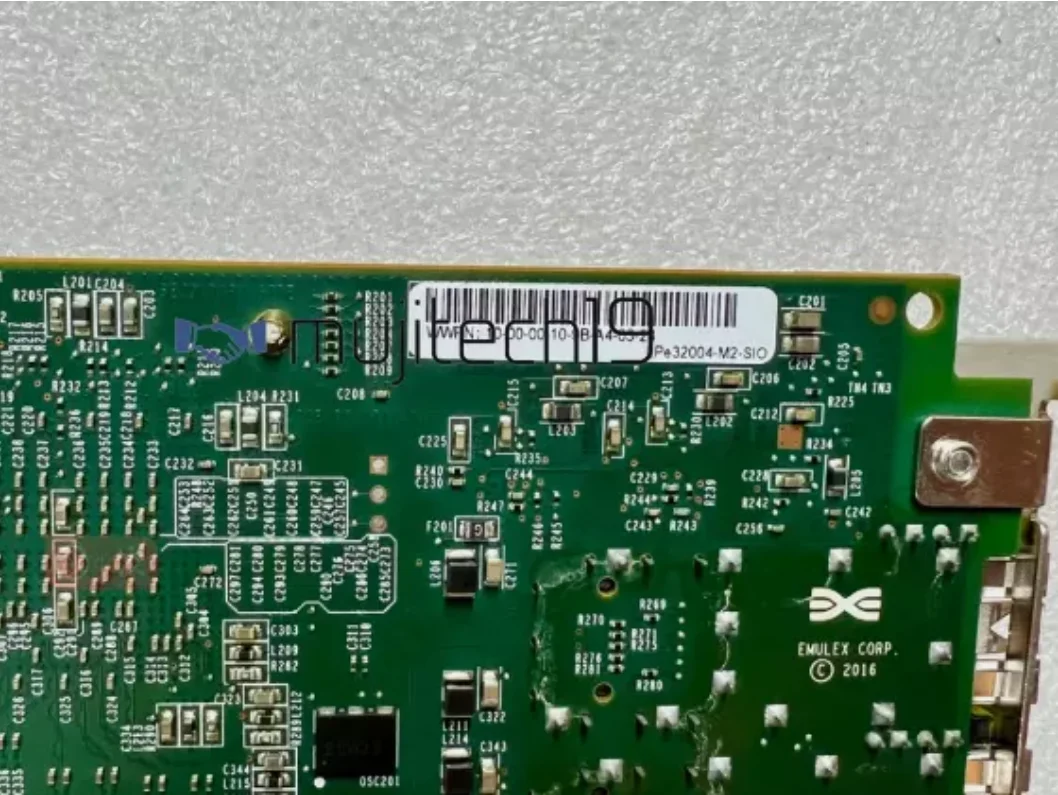 Emulex 32004 оптоволоконный адаптер для хостовой шины: четырехпортовое высокоскоростное подключение корпоративных решений хранения данных