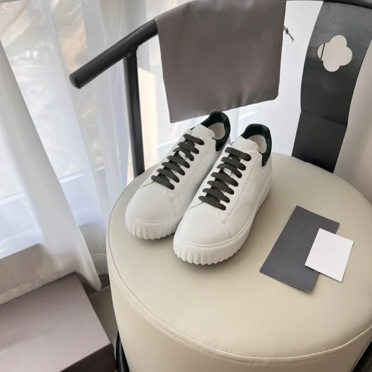 Putian Casual Genuine Leather Luxury Designer Hagen Shoes Sports Comfortable Walking Style Shoes For Women