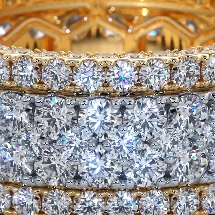 Iced Out Elegant 18K Gold Plated Full Diamond Rings For Women Geometric Zircon Anniversary Gift Jewelry