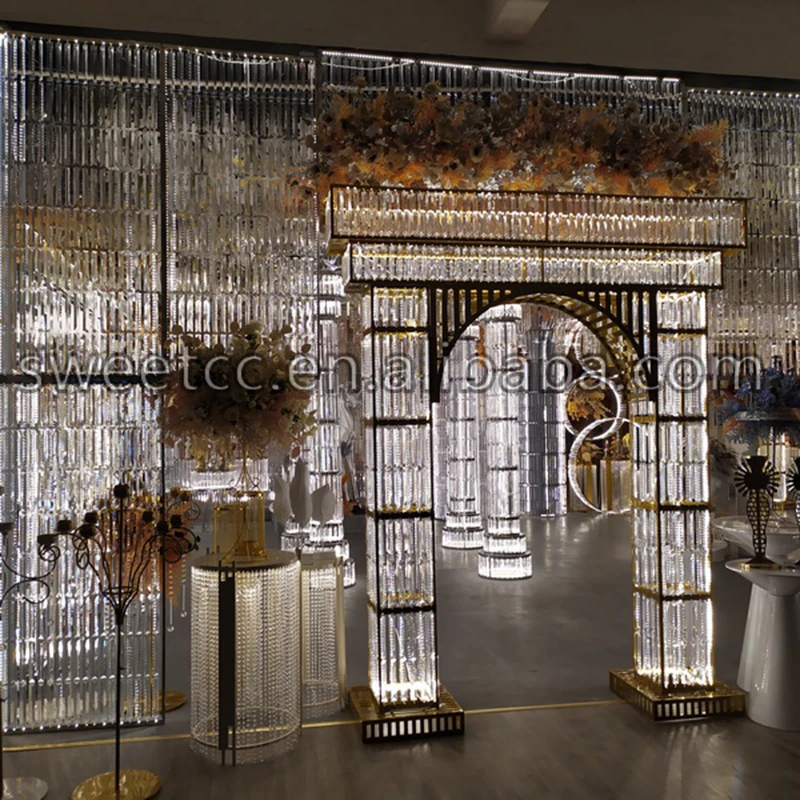 2020 New Design Crystal Wedding Background Gold Wedding Backdrop for  Wedding Stage Decoration