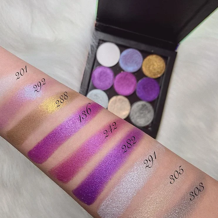 Private Label Waterproof Eyeshadow Palette High Quality Vegan Magnetic Makeup Palette with Matte Pigments for All Skin Tones