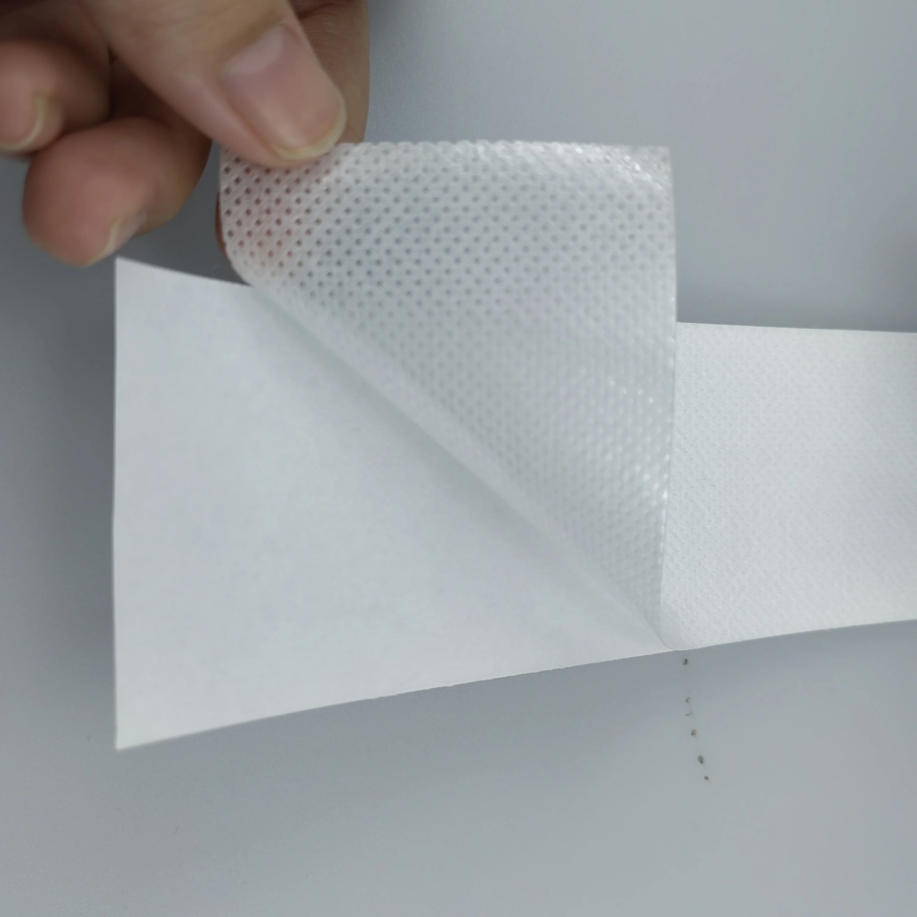 Медицинский белый цвет Нетканая лента односторонняя Двусторонняя для хирургической драпировки