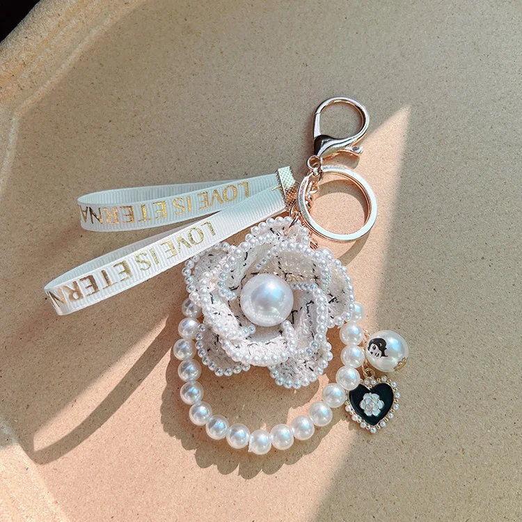 Custom Fashion Design 3D Pearl Keying Fabric Keychain for Souvenir Gifts Flower Key Chain
