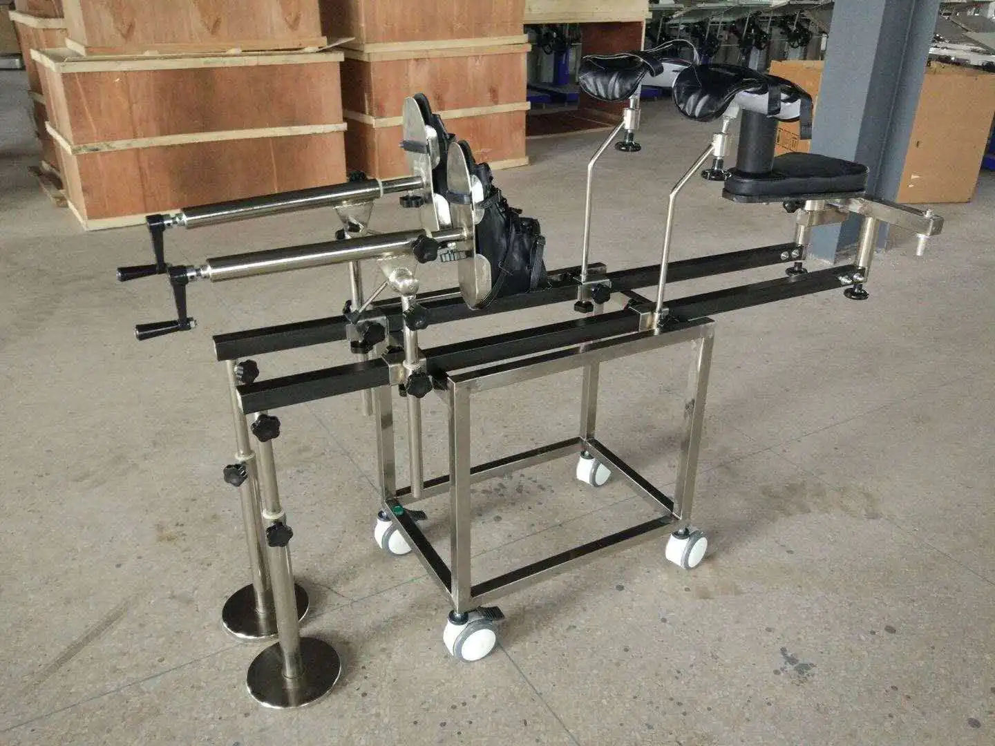 Medical Equipment Orthopedic Extension Orthopedic Traction Frame/Steel Orthopaedic Traction Frame Operating Table