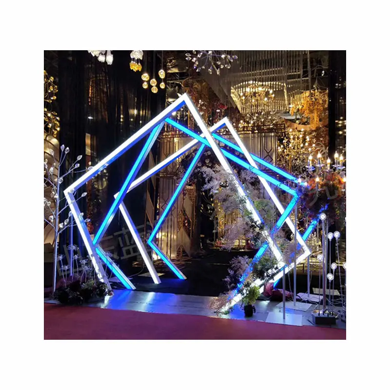 Outdoor Giant Led Lighted Illuminated 3D Ornament Arch Decoration For Exterior Winter Festival Holiday Displays For Themed Event