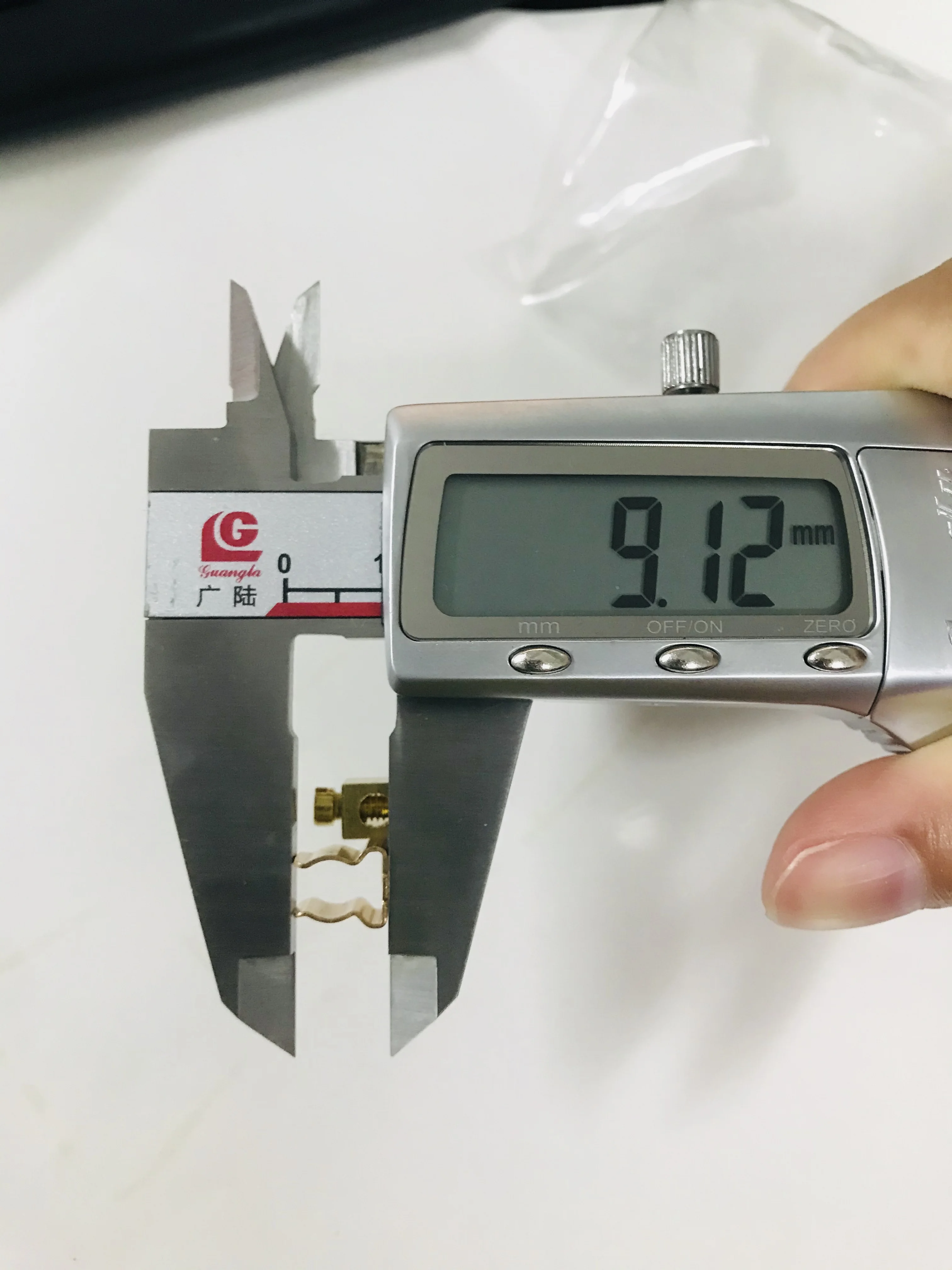  13A штепсельная вилка британского стандарта вставка на плоской подошве BS1363/латунный 3