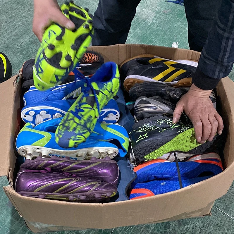 Wholesale used soccer shoes branded second hand running men shoes second hand used soccer football shoes boots bales