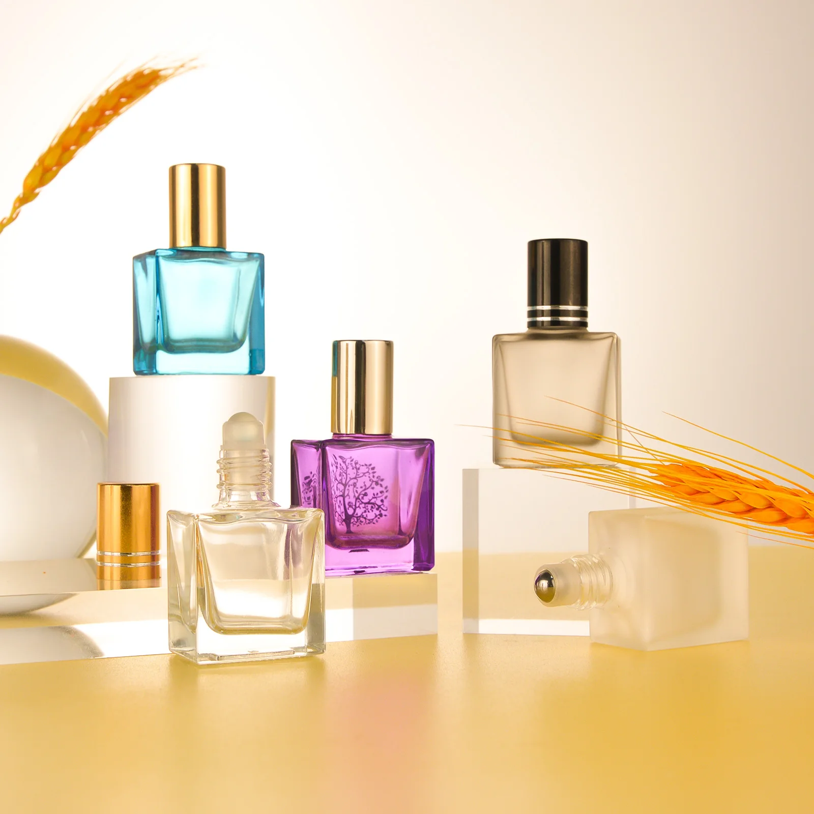 Wholesale Empty Rose Perfume Essential Oil Glass 8ml 10ml 15ml Golden Silver Black Glass Roll On Bottle With Metal Roller Ball