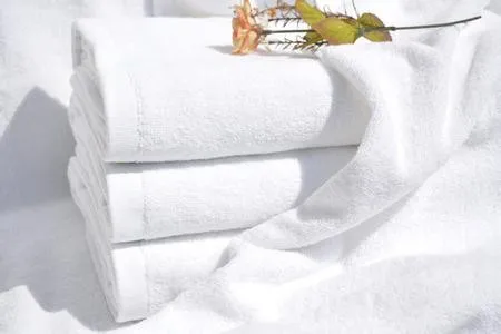 Simple White Soft Premium High Quality Thick Bath Towels for Adults Wholesale