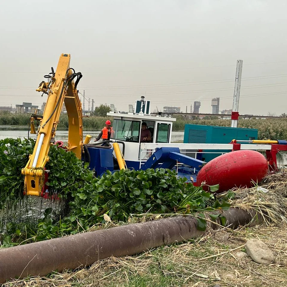 KEDA mobile amphibious multipurpose dredger/swamp water master  for sale