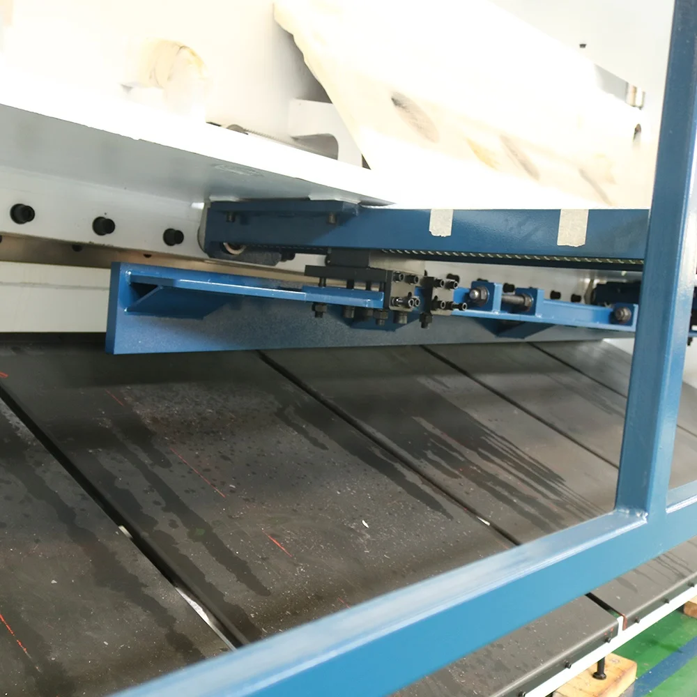 TL Brand Guillotine cutting machine Price with DAC310 CNC system