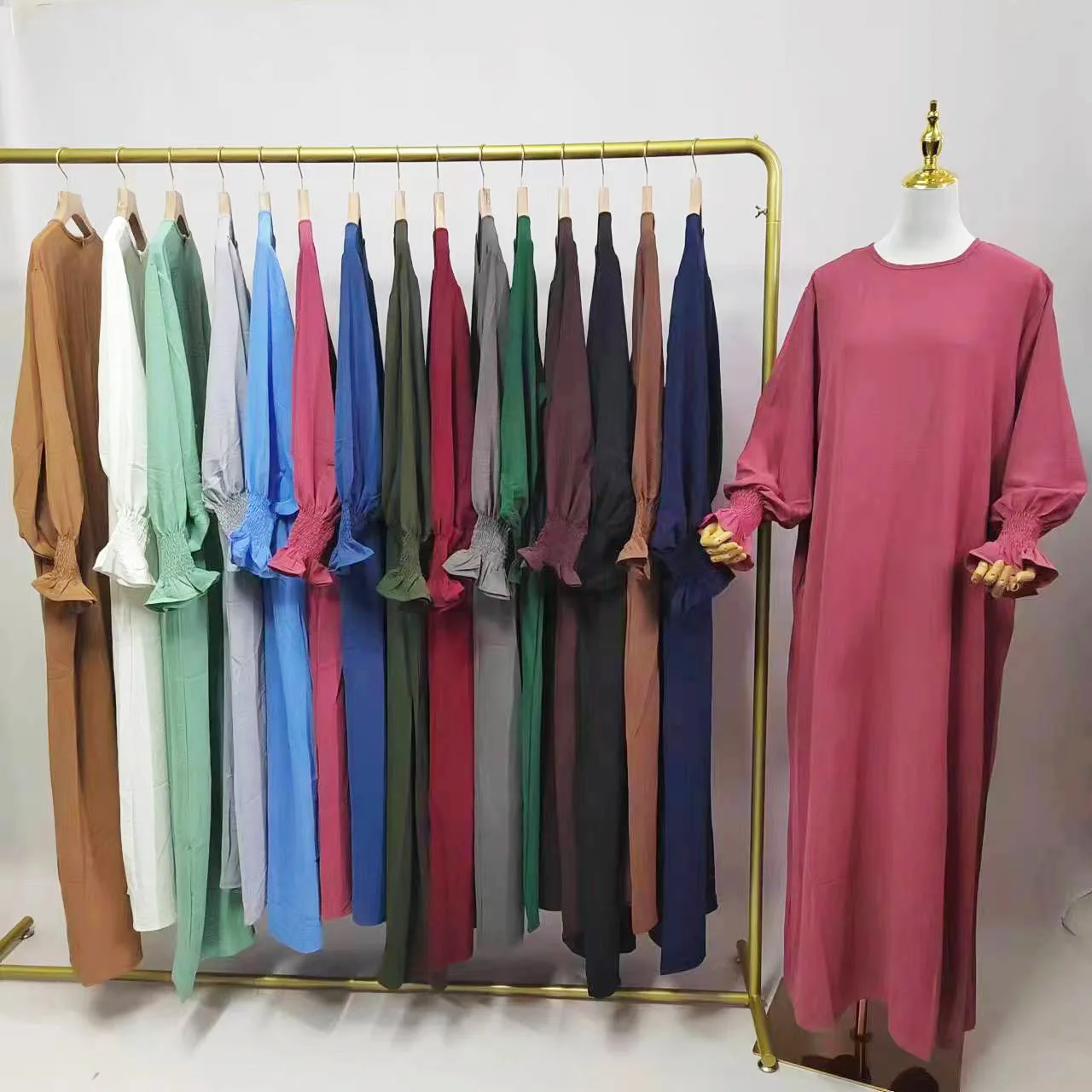 Best Sell Solid Color Loose Dubai Dresses Wholesale Multi Color Available Crew Neck Robes Flare Sleeve Turkey Casual Long Dress