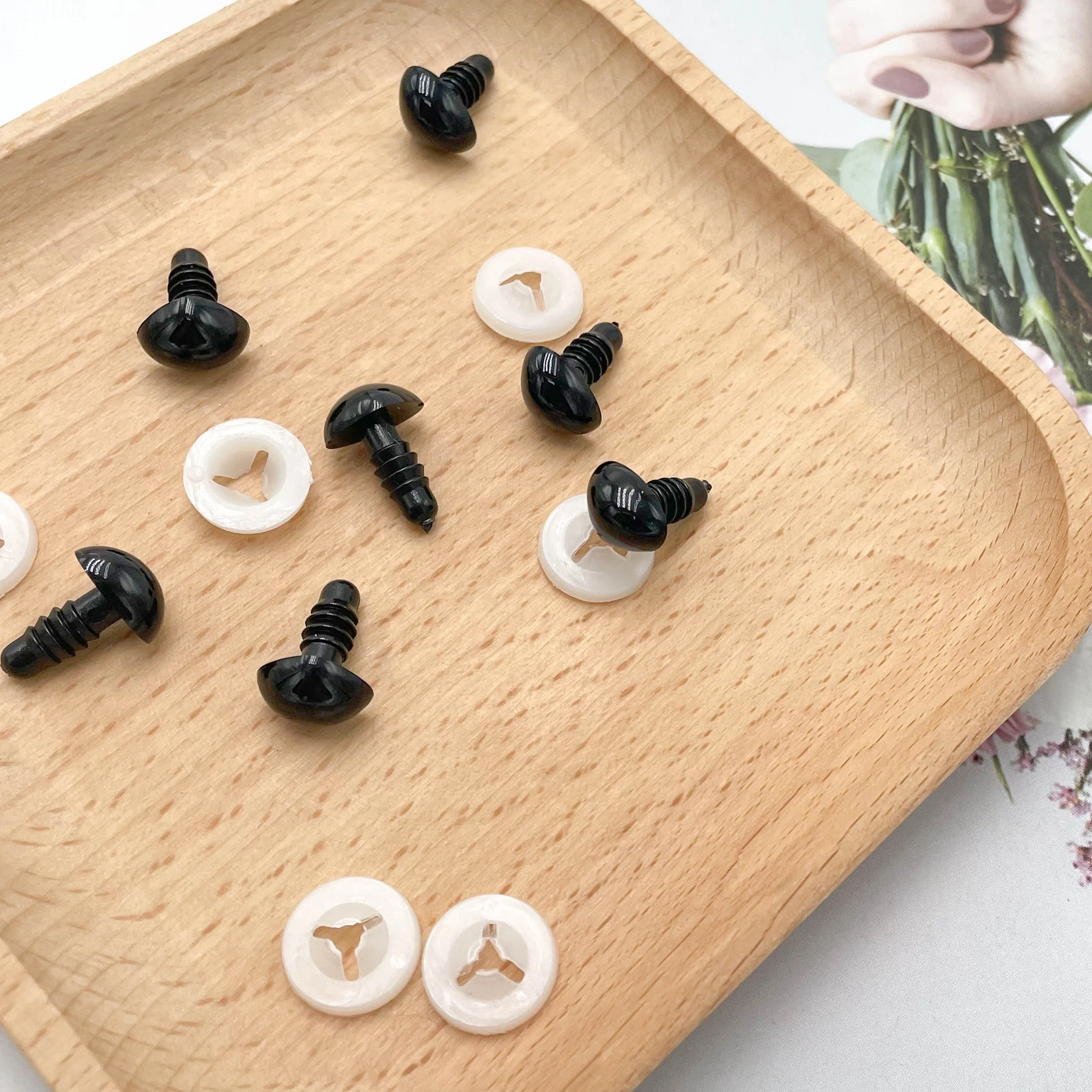 12*9mm Triangle Black Oval Plastic Safety crochet doll  Noses